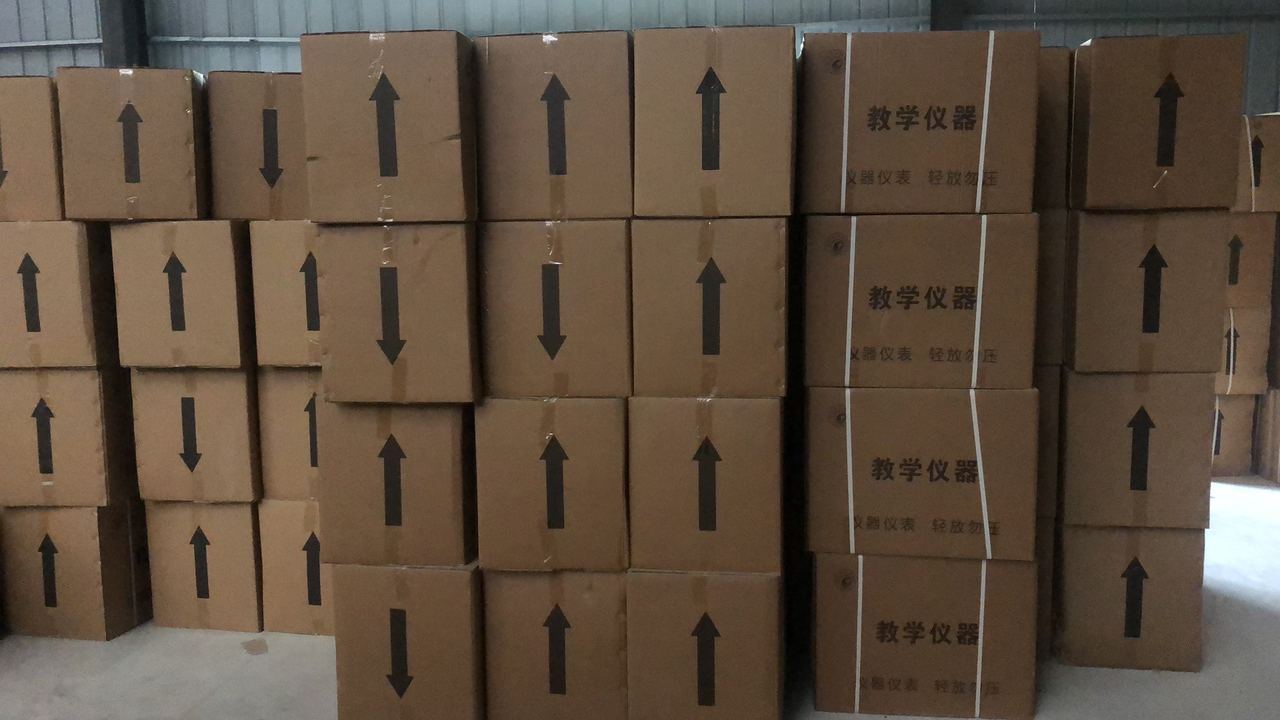 成品仓实拍
